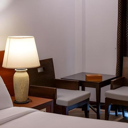Rose Bay Resort Pattaya Bagian luar foto